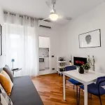 アパート Flat With Private Balcony - Close To Life, Corso ミラノ