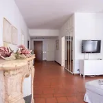 Ampio Ed Elegante - 2 E 2 Bagni Apartment