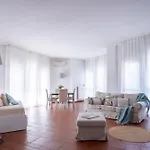 Ampio Ed Elegante - 2 E 2 Bagni Apartment Milan