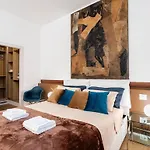 10 Minutes From The Duomo - Double 아파트