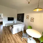 Lula - Zara M3-m5 * Milan
