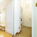 Intrho Vintage Flat Appartamento