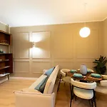 アパート 10min Duomo - Elegant And Luxurious Penthouse ミラノ