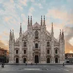 Apartamento Duomo 15' - 5' From Station With Wifi And A-c