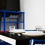 Casa Mondrian; Ac And Fast Wi-fi Milan