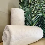 Luro Deluxe - Life Nest *