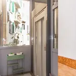 Apartment Youhosty - Arco Della Pace *