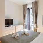 Apartment Youhosty - Arco Della Pace *