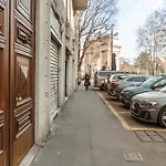 Youhosty - Arco Della Pace Apartment Milan