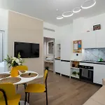 Garden View With Parking - Teodorico *