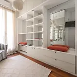 Brera District Bright & Elegant By Rentopolis アパート ミラノ