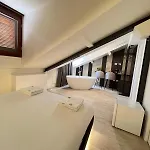 Daire Brera Prestige Near Duomo *