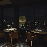 Uptown Palace 4*