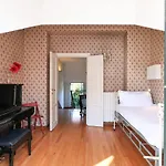 Contempora - Charming Liberty-style With Garden And Parking Near Life Milan