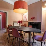 Contempora - Charming Liberty-style With Garden And Parking Near Life