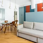 Διαμέρισμα Cozy And Design Close To Rail Station *
