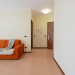 Spazio Breda - Free Parking, Private Garage, Metro M1, Balcony, 4 Guests * 밀라노