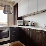 Giaxtower Gym & Pool Bright Space 6' Piano ميلان
