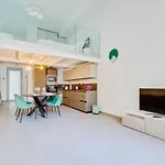 Elegant Loft With Hidden Garden Oasis - Portello Apartment *