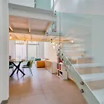 Elegant Loft With Hidden Garden Oasis - Portello Apartment Mailand