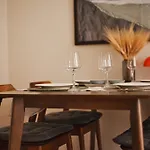 Hostmate -milano - Schiaparelli -stazione * Milan