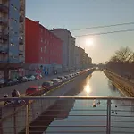 Little House Naviglio Grande アパート
