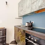 Διαμέρισμα Navigli - Refined With Ac And Wifi Μιλάνο