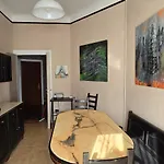 Homegallery - Elegante Milanese 公寓 *