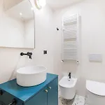 Easylife - - Borgonuovo 4 S - Centro Storico *