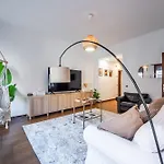 Boho Chic Retreat In Porta Romana Milão