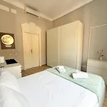 شقة Luxury Penthouse - 5 Min To Duomo 2