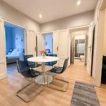 Luxury Penthouse - 5 Min To Duomo 2 * ميلان