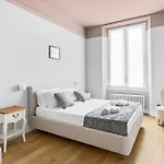 شقة Luxury Penthouse - 5 Min To Duomo *