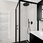Luxury Penthouse - 5 Min To Duomo شقة
