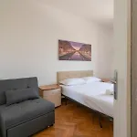 I-host - Marochetti 10 * Milan