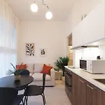 Primo Piano - Rosellini Milan