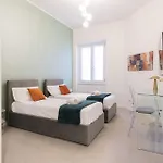 Easylife - - Aurispa 2 - Navigli *