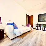 Porta Venezia House Lägenhet
