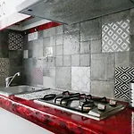I-host - San Genesio Apartament