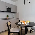 Italianway Comfort - Monza 9 * Milano