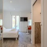 Guest house Italianflat - Vandom 1 Duomo Foresteria Lombarda 3*