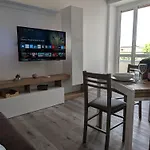 Apartman Urban - Near San Siro Stadium, Fiera Milano, American Embassy, Portello, Life And Arco Della Pace Movida *