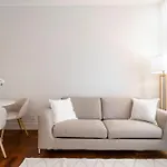 Manzoni 44 *