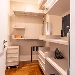 Manzoni 44 Milánó
