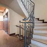 Apartman Manzoni 44 *