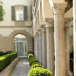 Four Seasons 5*