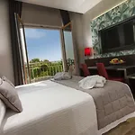曼宁酒店 酒店 4*