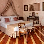 Sanpi Hotel 4*