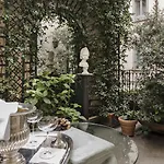 Grand Et De - The Leading Of The World Milan