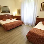 Hotel Mokinba Montebianco 4*